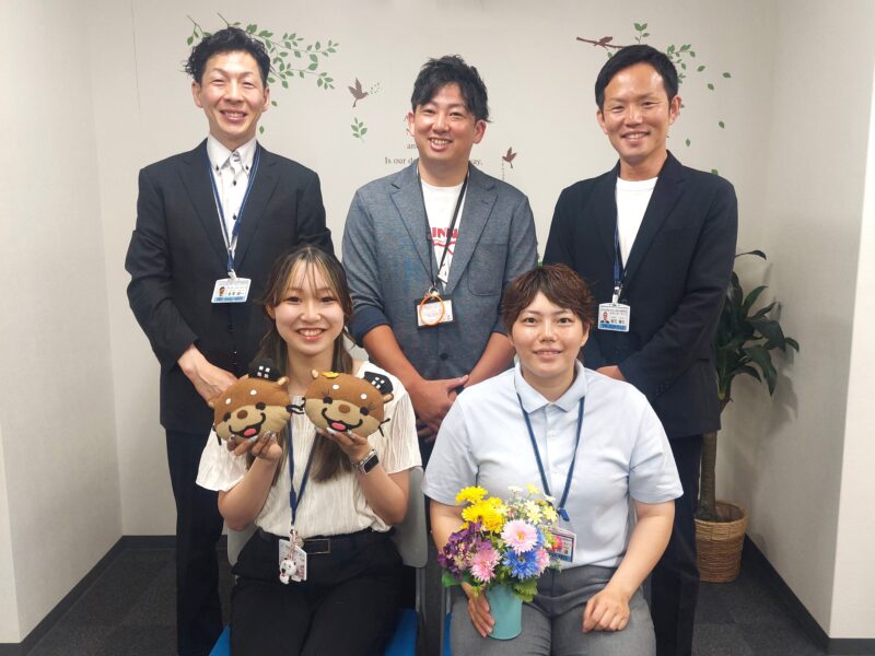 東大阪営業所 集合写真