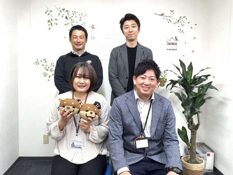 東大阪営業所 集合写真